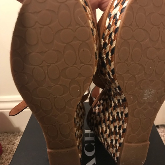 Coach Wedges - Picture 3 of 4
